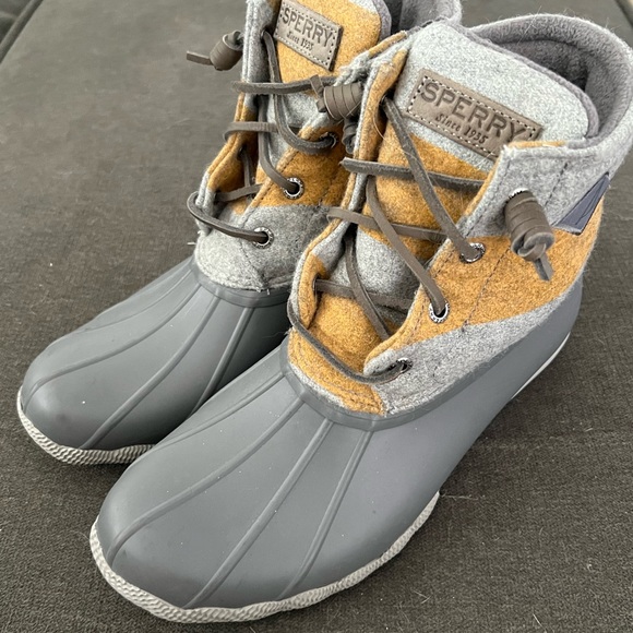 sperry duck boots poshmark